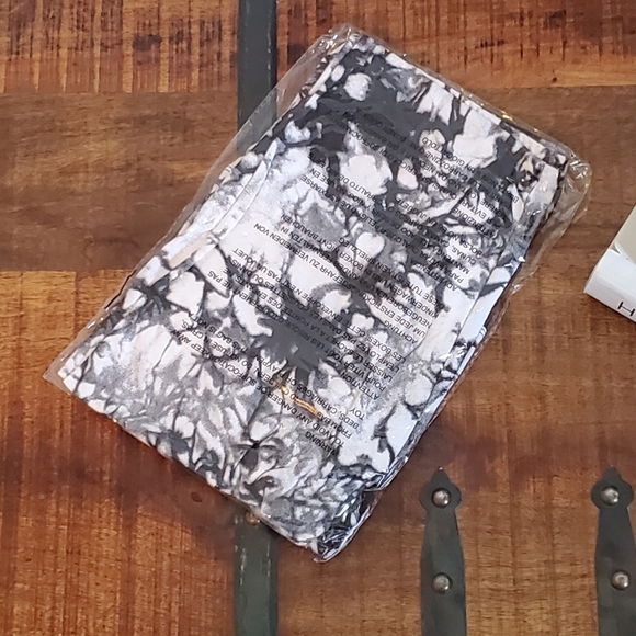 🖤 FINAL MARKDOWN - High Waistband Yoga Leggings 🖤 - Picture 4 of 13